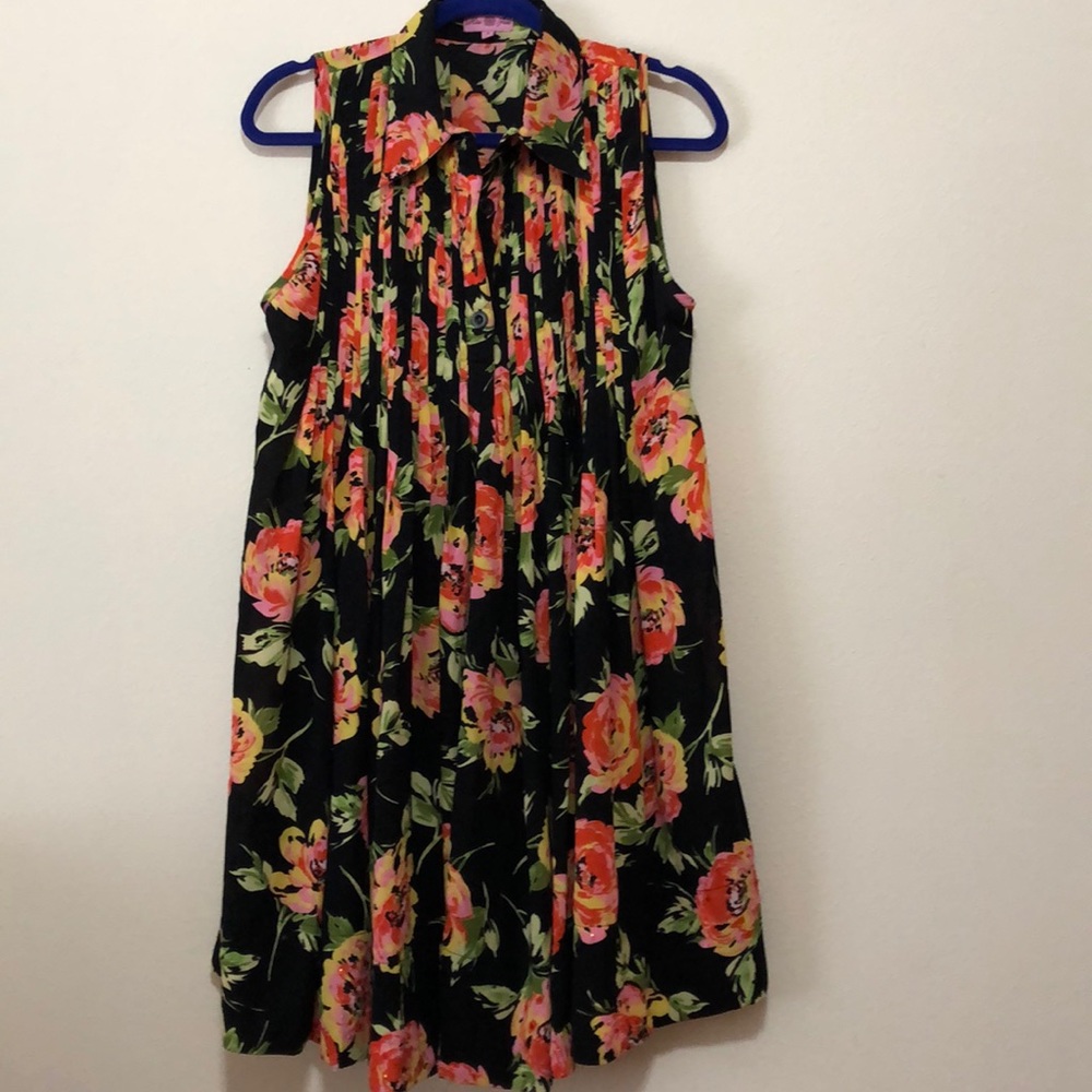 Miss June women’s flowers Dress size 3